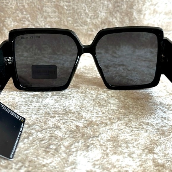 Brand New True Religion Oversized Black Square Sunglasses w/ Rhinestone Logo - Picture 8 of 16